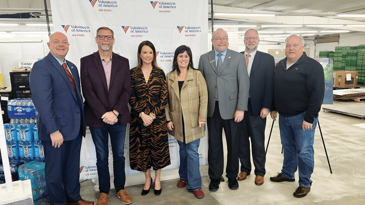 State leaders and local organizations team up to launch a new food initiative in Clay and Laurel counties